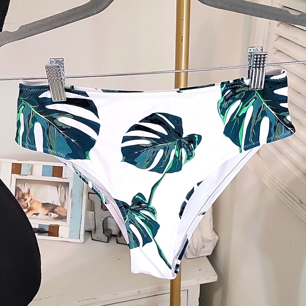 🌟5/$20 🆕️ CupShe Bikini Bottoms - Picture 2 of 5